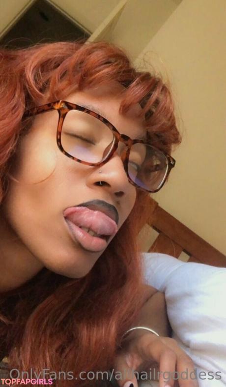 Allhailrgoddess nude leaked OnlyFans photo #2