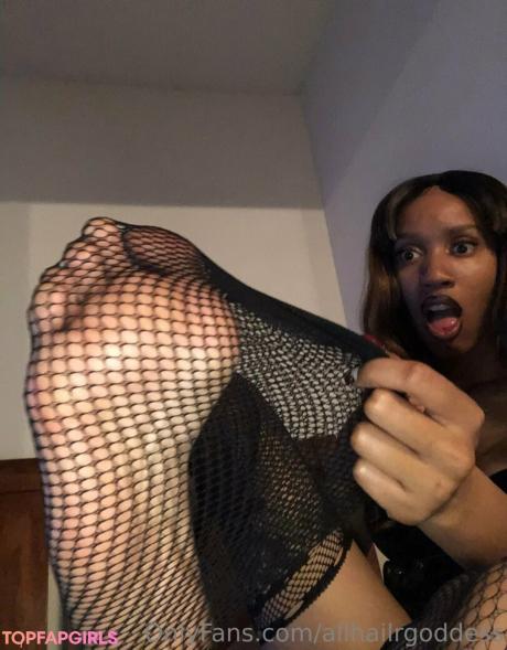 Allhailrgoddess nude leaked OnlyFans photo #8