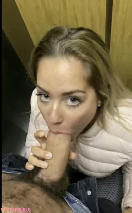 Paola nude leaked OnlyFans photo #8