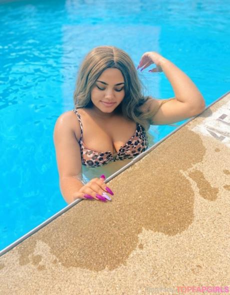 Leah nude leaked OnlyFans photo #12