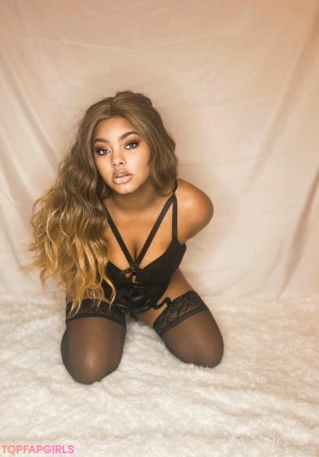 Leah nude leaked OnlyFans photo #35