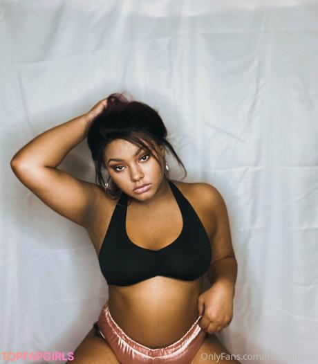 Leah nude leaked OnlyFans photo #7