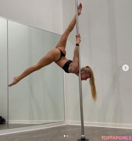 Anastasia nude leaked OnlyFans photo #70