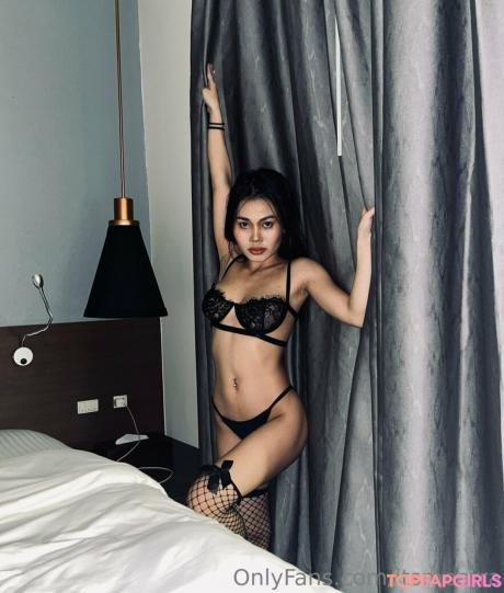 Itsmearra nude leaked OnlyFans photo #37