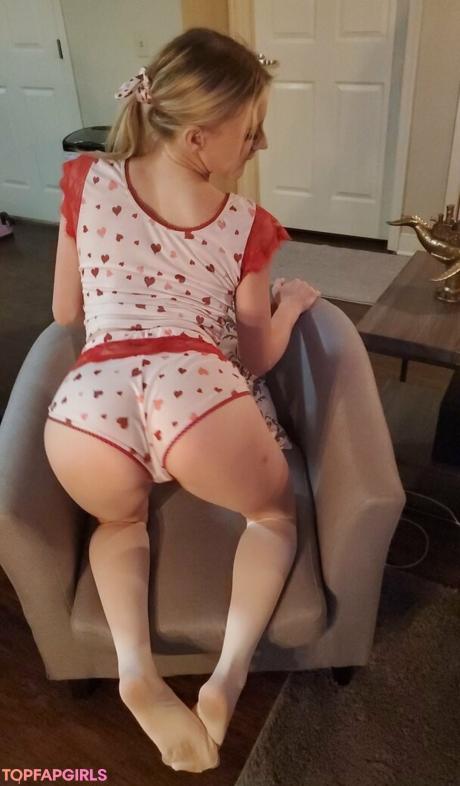 Melodymarksx nude leaked OnlyFans photo #61