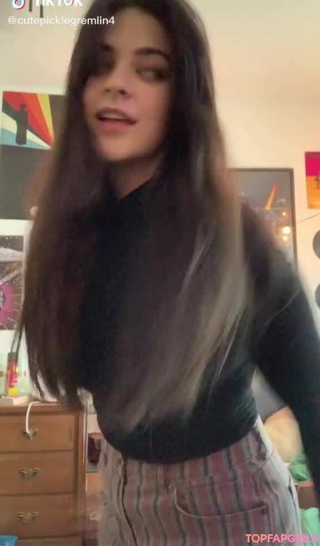 Sarah nude leaked OnlyFans photo #23