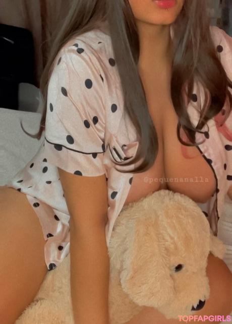 Nallinha nude leaked OnlyFans photo #13