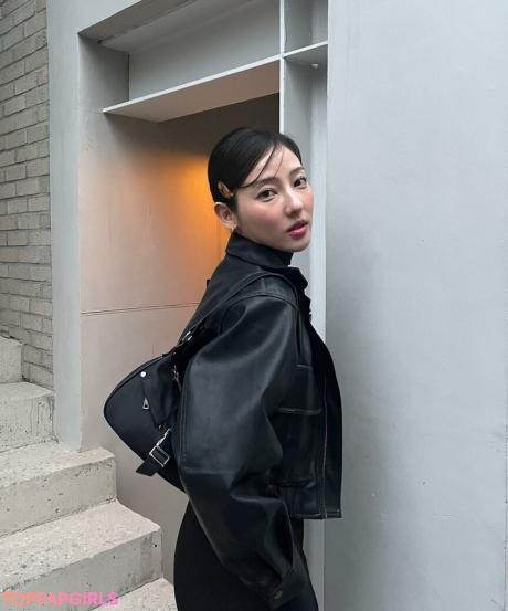 Jeon nude leaked OnlyFans photo #6