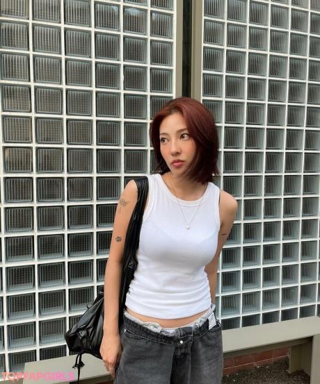 Jeon nude leaked OnlyFans photo #9