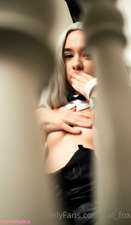 Kat_fox nude leaked OnlyFans photo #33