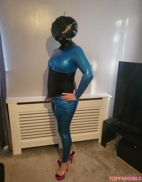 Latexnikki12 nude leaked OnlyFans photo #60