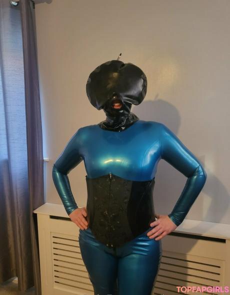 Latexnikki12 nude leaked OnlyFans photo #70