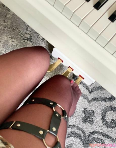 Lady.s nude leaked OnlyFans photo #101