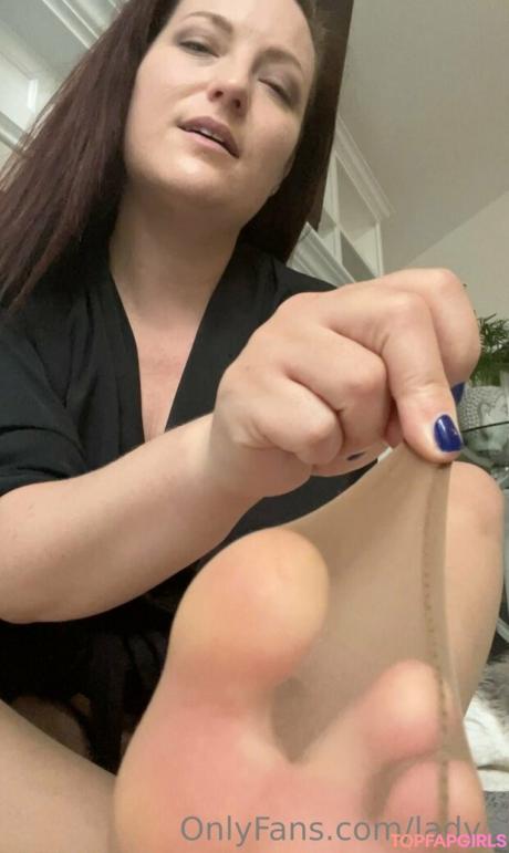 Lady.s nude leaked OnlyFans photo #38