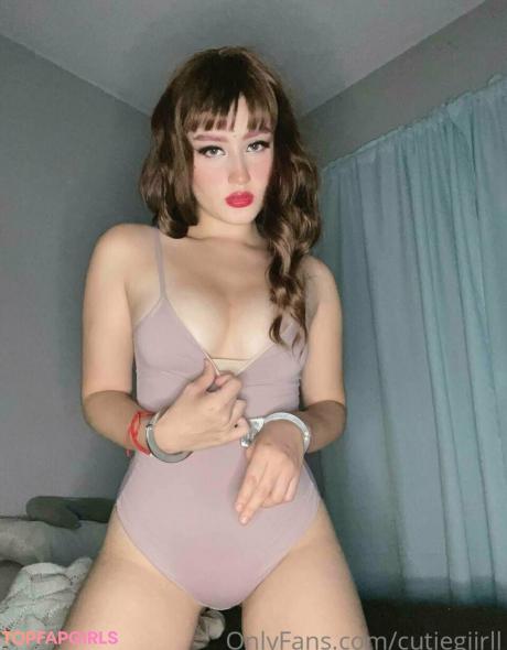 Mariana nude leaked OnlyFans photo #36