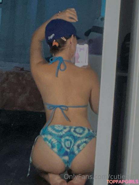 Mariana nude leaked OnlyFans photo #6