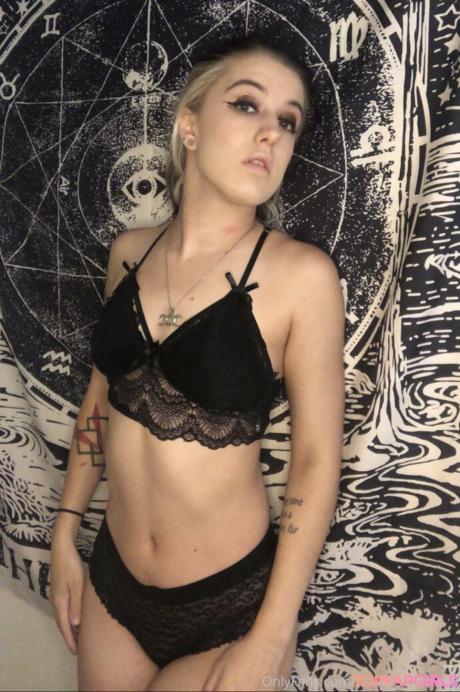 Hawlee nude leaked OnlyFans photo #61