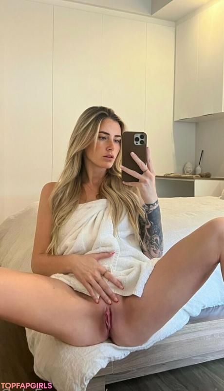 Vanessa nude leaked OnlyFans photo #15