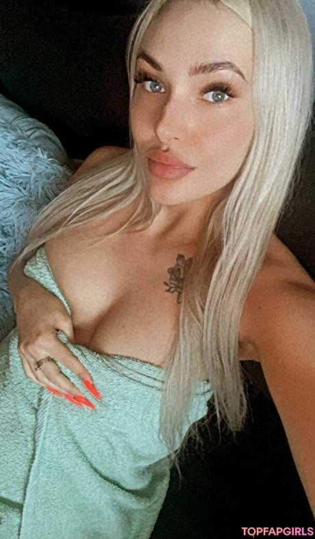 Krejziczika nude leaked OnlyFans pic