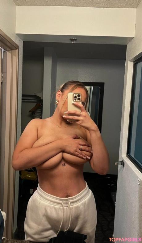 Karina nude leaked OnlyFans photo #5