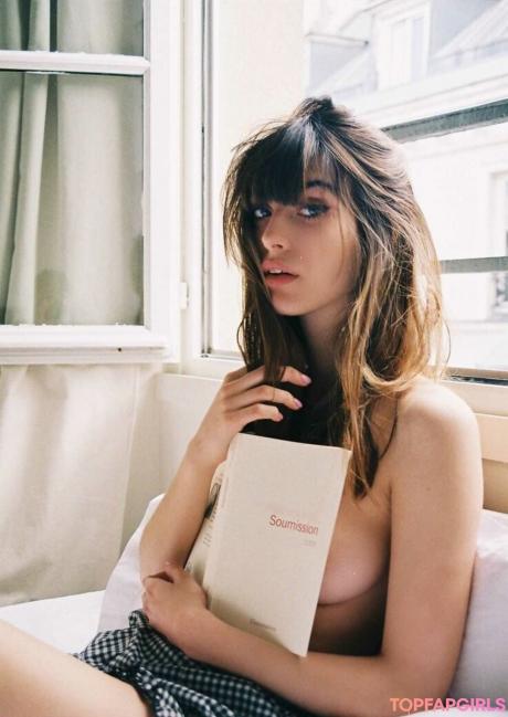 Louise nude leaked OnlyFans photo #2