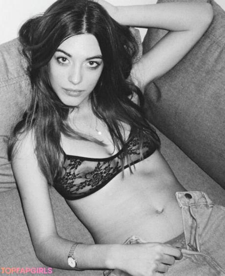 Louise nude leaked OnlyFans photo #7
