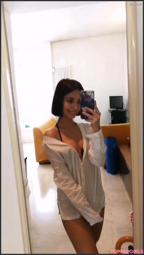 Lucrelisa nude leaked OnlyFans photo #5