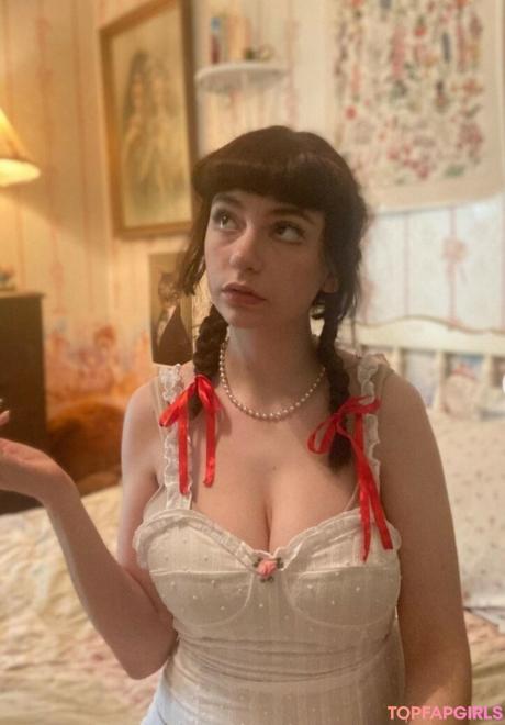 Porcelainmilkbottle nude leaked OnlyFans photo #7