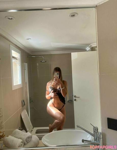 Nadia nude leaked OnlyFans photo #112