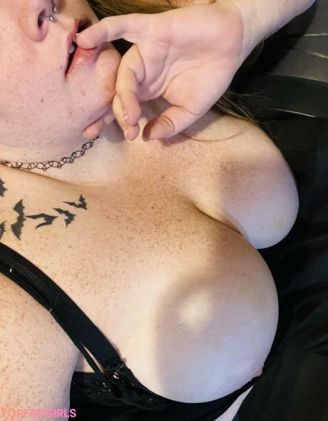 Thescarlettfawx nude leaked OnlyFans photo #82