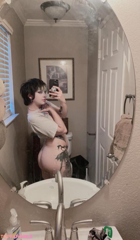 Gremlinbxtch nude leaked OnlyFans photo #277