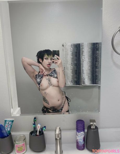 Gremlinbxtch nude leaked OnlyFans photo #354