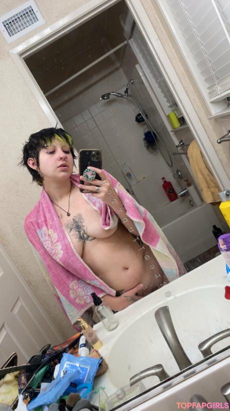 Gremlinbxtch nude leaked OnlyFans photo #361