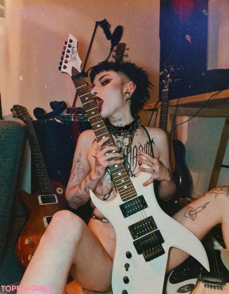 LittleDemonWitch nude leaked OnlyFans photo #13
