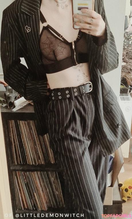 LittleDemonWitch nude leaked OnlyFans photo #2