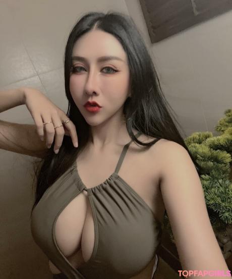 Wei nude leaked OnlyFans photo #8