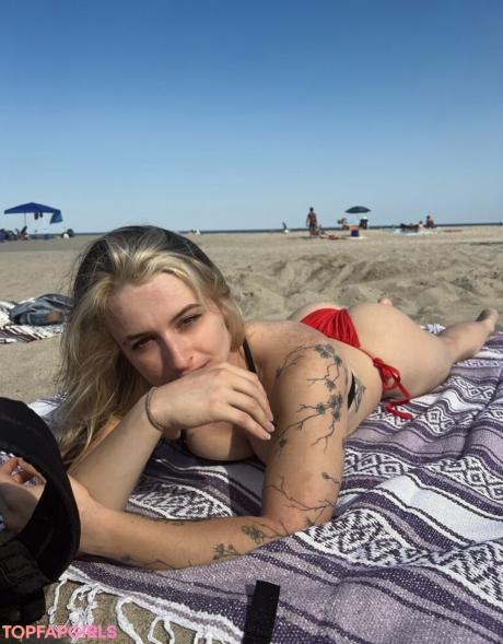 Maddyalivia nude leaked OnlyFans photo #5