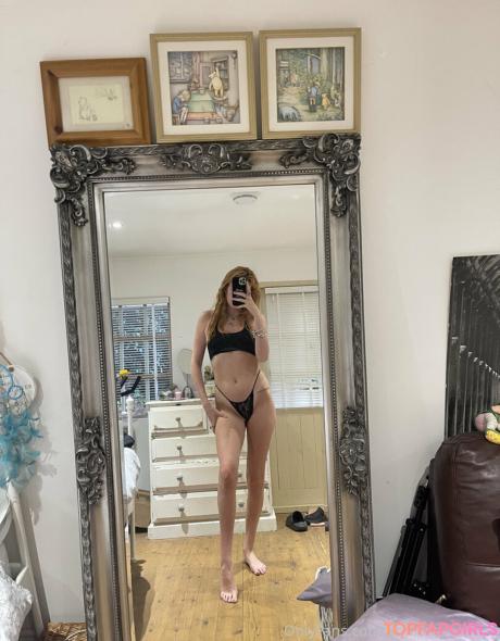 Annie nude leaked OnlyFans photo #16