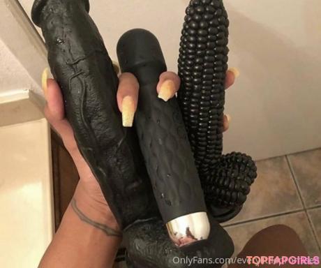 Everylittlepromisee nude leaked OnlyFans photo #4