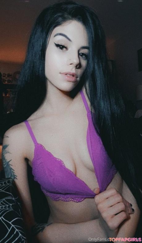 Ellathrasher nude leaked OnlyFans photo #2
