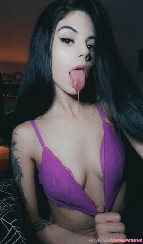 Ellathrasher nude leaked OnlyFans photo #4