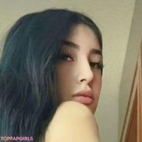 Yessalbarrn nude leaked OnlyFans photo #4