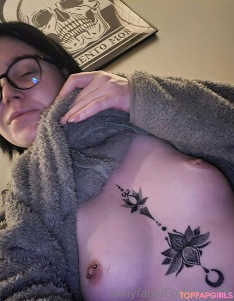 Embunnyof nude leaked OnlyFans photo #13