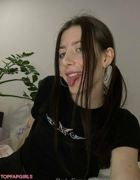 Miareeed nude leaked OnlyFans photo #13