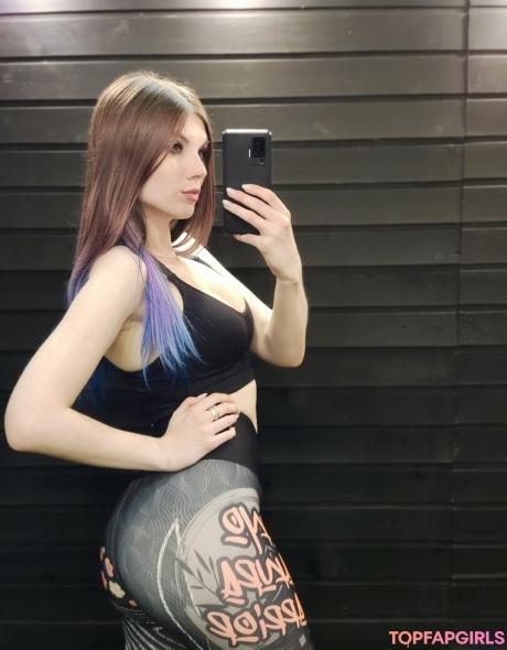 Lipisinkaaa nude leaked OnlyFans photo #354