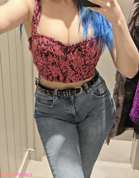 Lipisinkaaa nude leaked OnlyFans photo #467