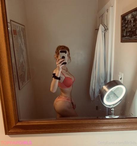 Lilr3ds nude leaked OnlyFans photo #36