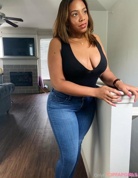 Realtexascurves nude leaked OnlyFans photo #26