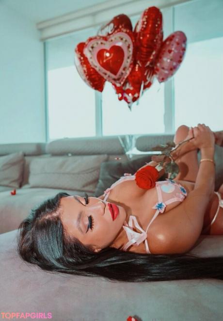 Lilveronicar nude leaked OnlyFans photo #172