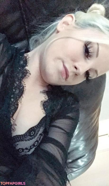 Katiiemaedagoat nude leaked OnlyFans photo #5